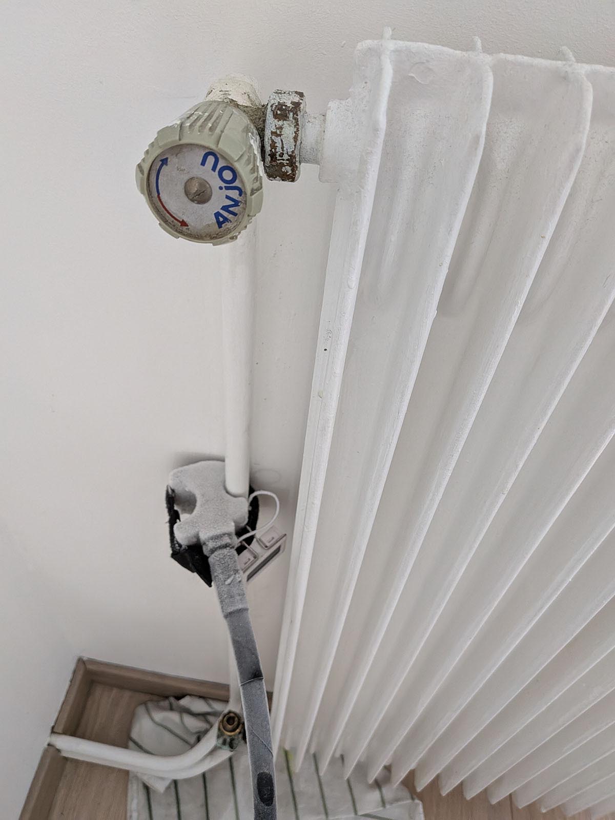 Remplacement d'une tête de radiateur sur réseau collectif à Villeurbanne